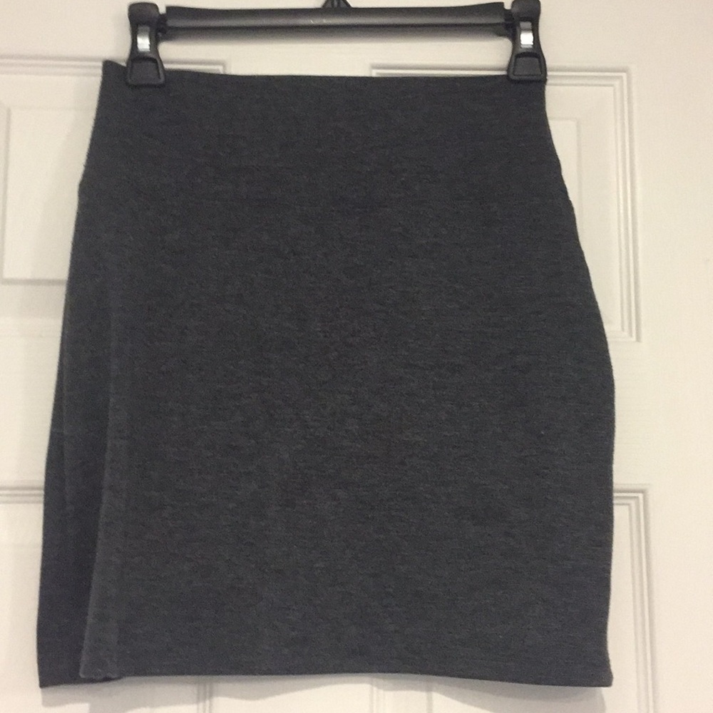 Grey mini skirt